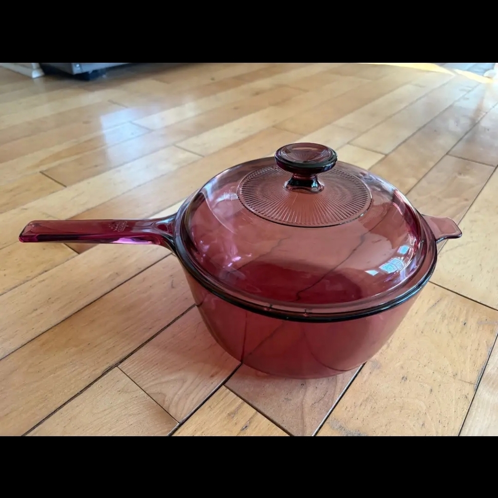 Corning Visions Cranberry Glass 2.5 L Sauce Pan Cookware Purple Plum Vintage Pot